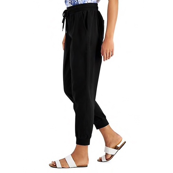 Cropped pants with back pockets - Picture 2 of 6